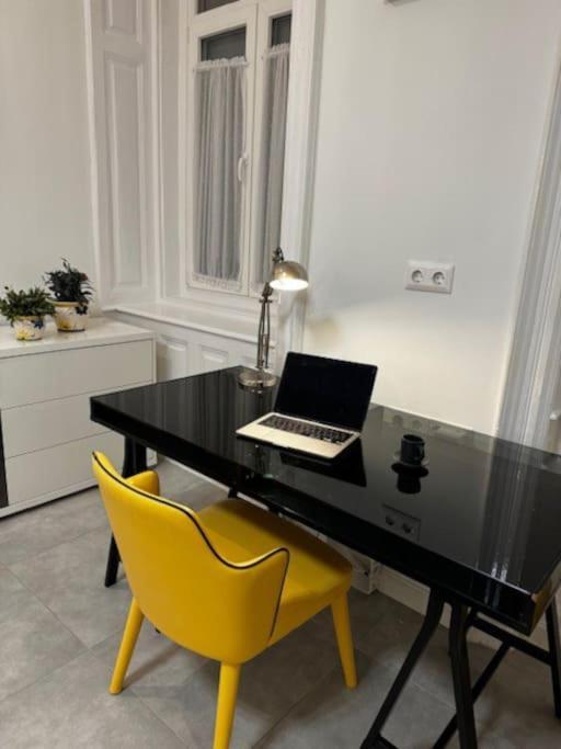 Cozy Studio In The Heart Of Buda Βουδαπέστη Εξωτερικό φωτογραφία