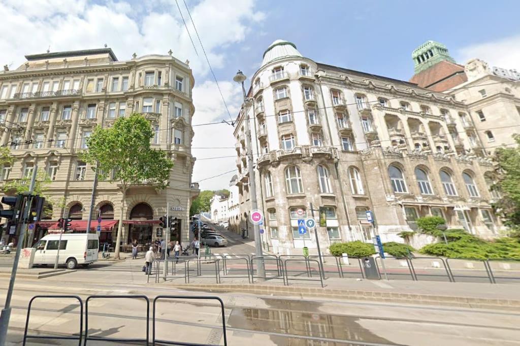 Cozy Studio In The Heart Of Buda Βουδαπέστη Εξωτερικό φωτογραφία